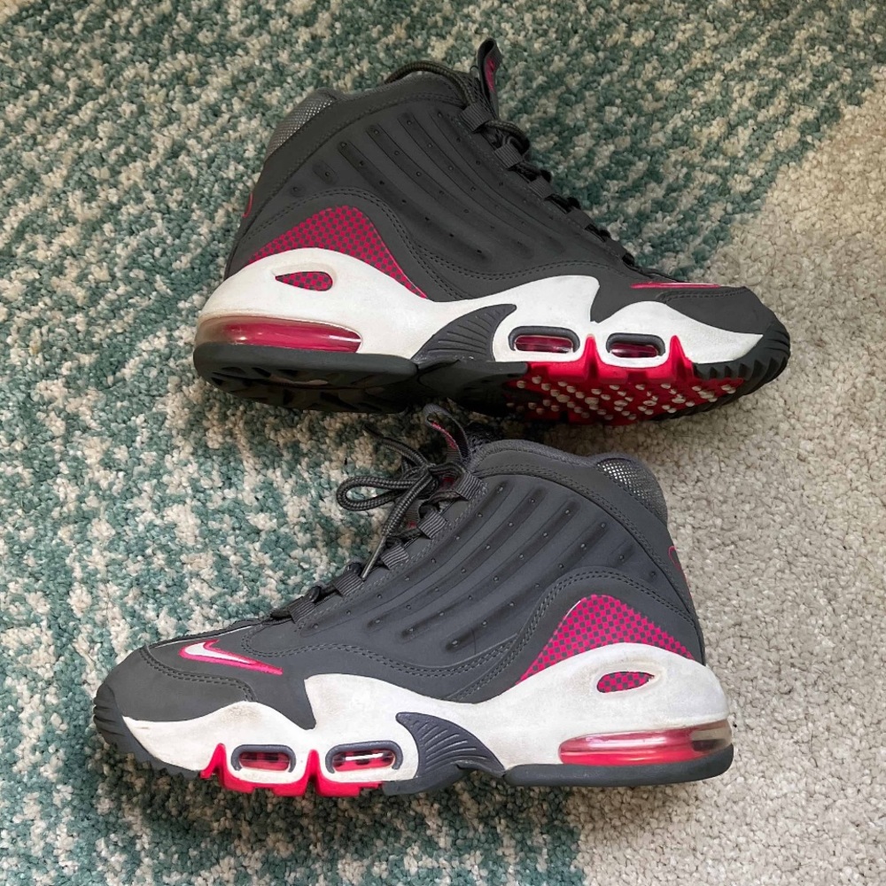 Air Griffey Max 2 “Cool Grey Cherry”